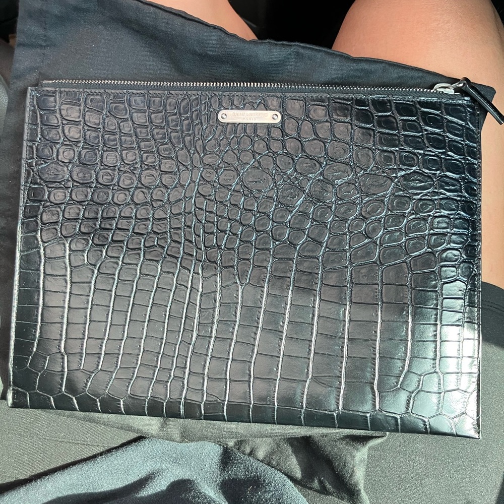 Saint Laurent clutch